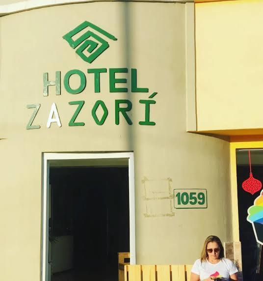 Hotel Zazori Várzea Grande Esterno foto